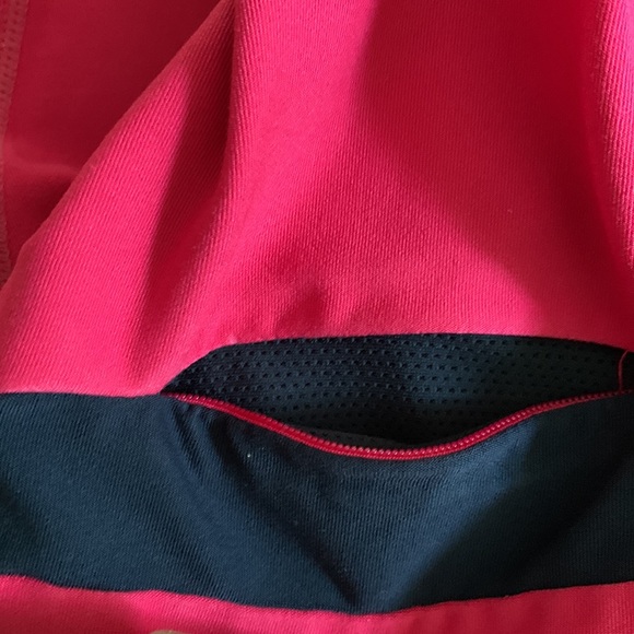 Workout shorts - Picture 3 of 3